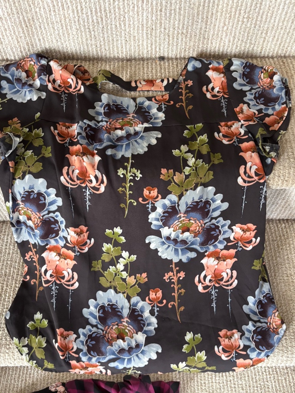 Loft size small floral blouse